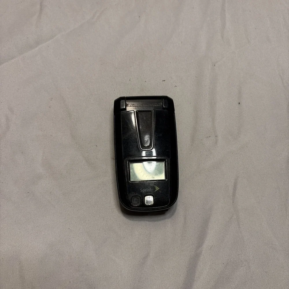 Sanyo SCP-2700 Sprint Flip Phone Black Vintage 3G CDMA Cellular Mobile Device